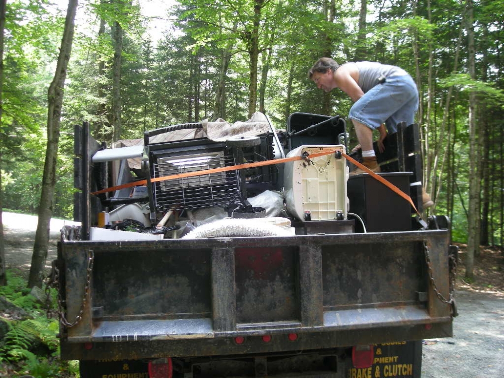 Palmer Cleanouts- Filling the Truck